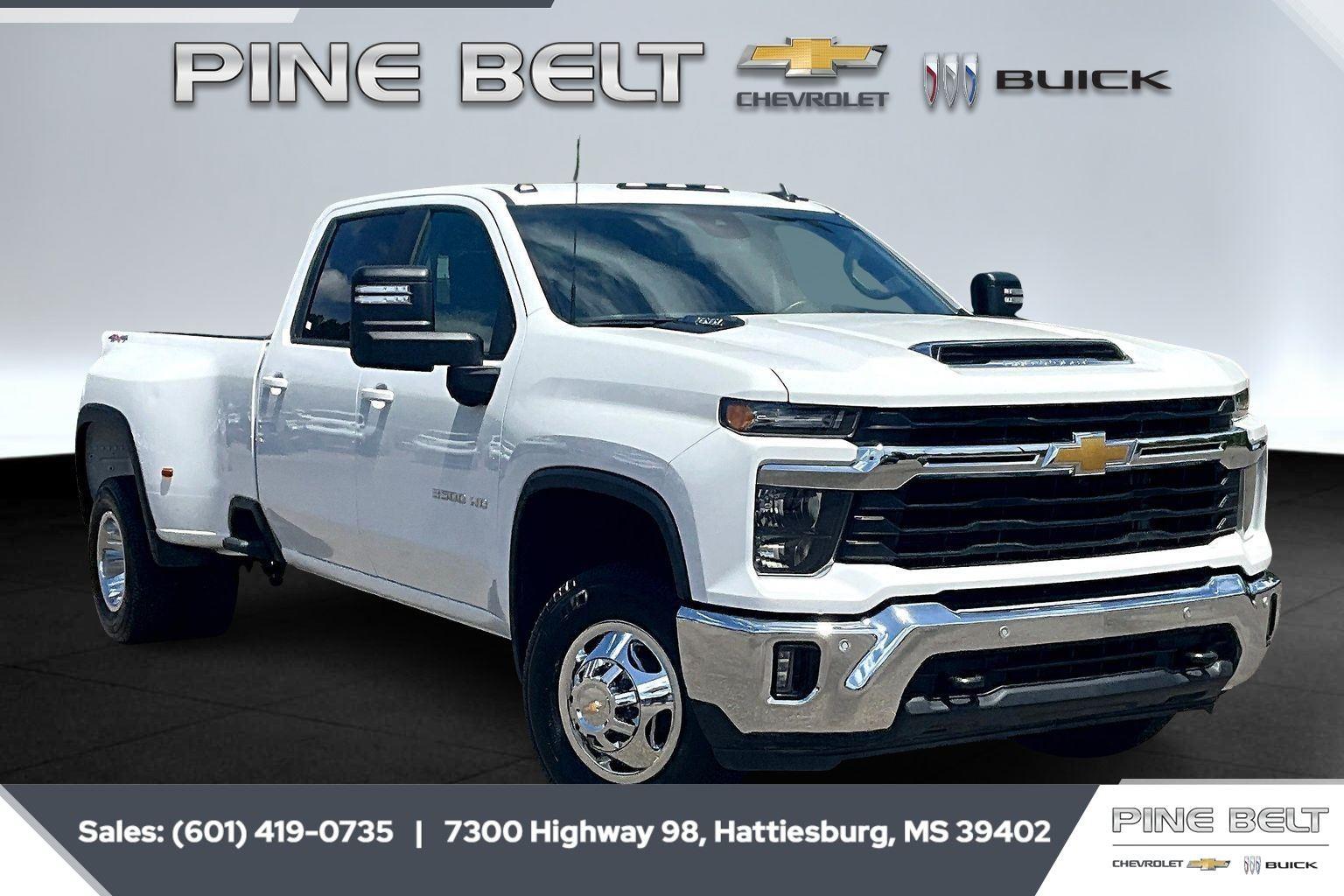 Summit White 2025 Chevrolet Silverado 3500HD LT Crew Cab 4WD Pickup Truck Four-Wheel Drive Automatic