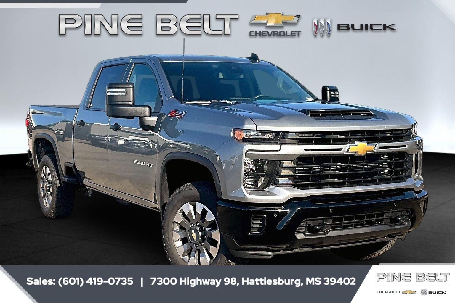Sterling Gray Metallic 2026 Chevrolet Silverado 2500HD Custom Crew Cab 4WD Pickup Truck Four-Wheel Drive Automatic