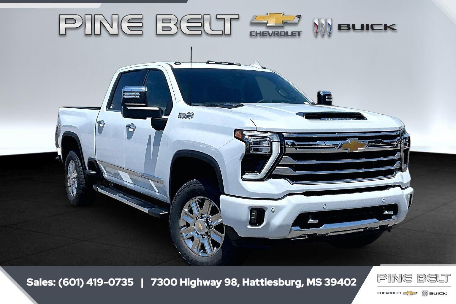 Polar White Tricoat 2026 Chevrolet Silverado 2500HD Pickup Truck Four-Wheel Drive Automatic