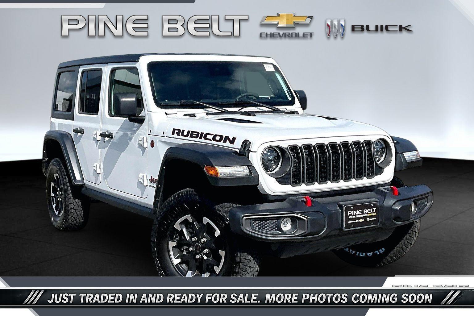 Bright White Clearcoat 2025 Jeep Wrangler Rubicon 4-Door 4WD SUV / Crossover Four-Wheel Drive 8-Speed Automatic