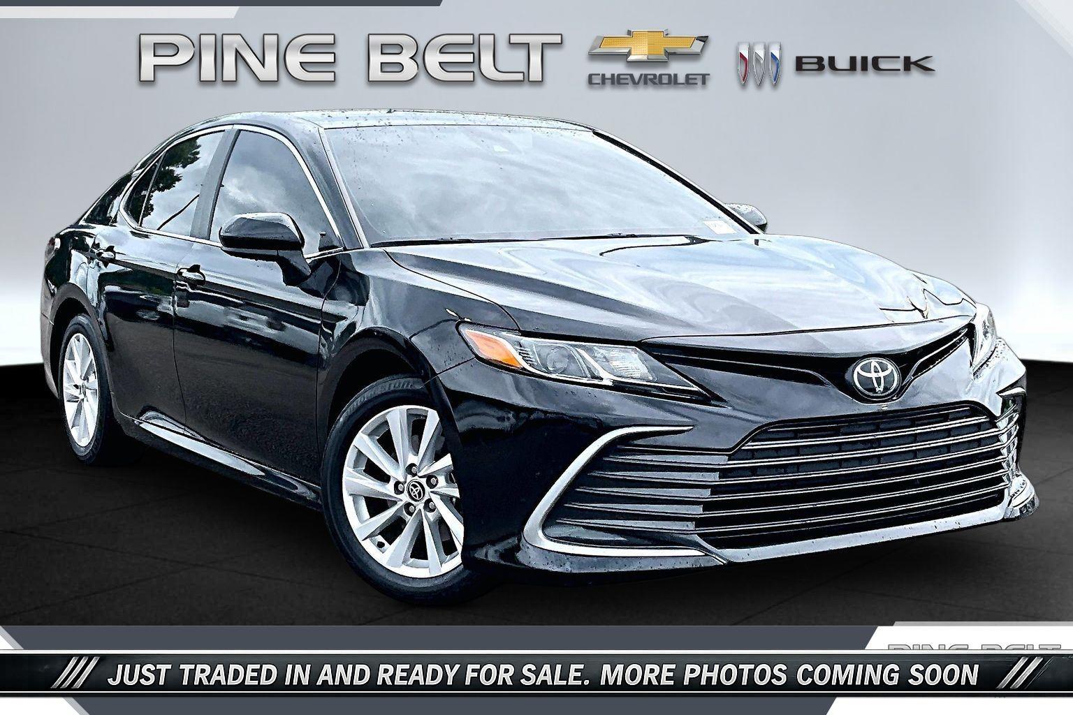 Midnight Black Metallic 2023 Toyota Camry Sedan Front-Wheel Drive 8-Speed Automatic