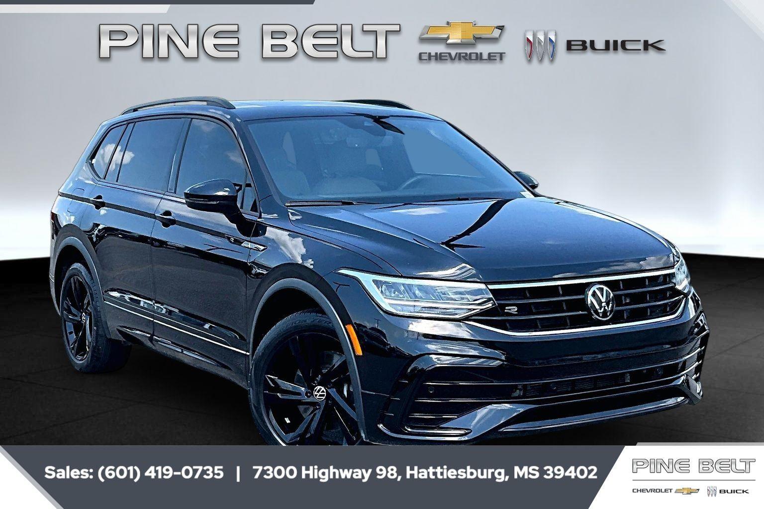 Deep Black Pearl 2024 Volkswagen Tiguan SUV / Crossover Front-Wheel Drive Automatic