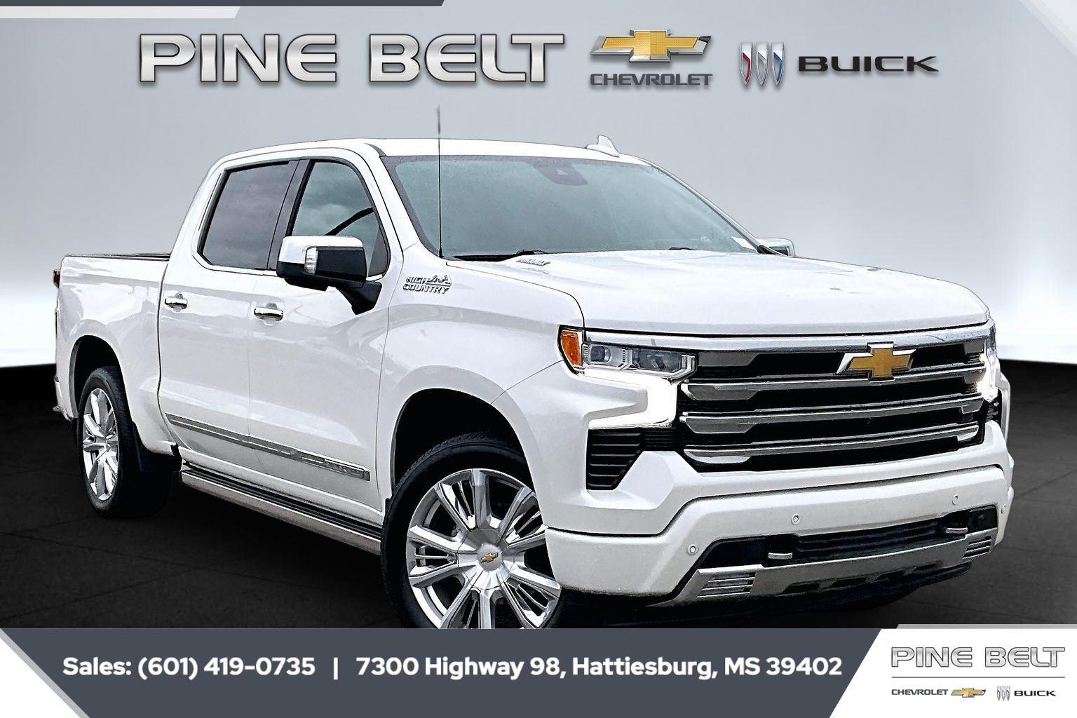 White (Iridescent Pearl Tricoat) 2024 Chevrolet Silverado 1500 Pickup Truck Four-Wheel Drive Automatic