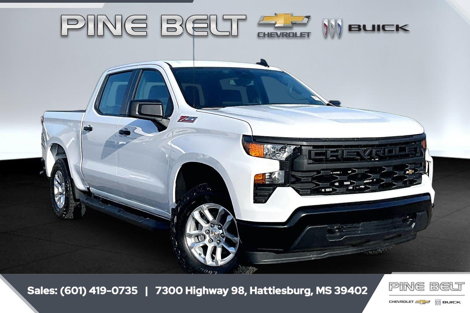 Summit White 2026 Chevrolet Silverado 1500 Pickup Truck Four-Wheel Drive Automatic