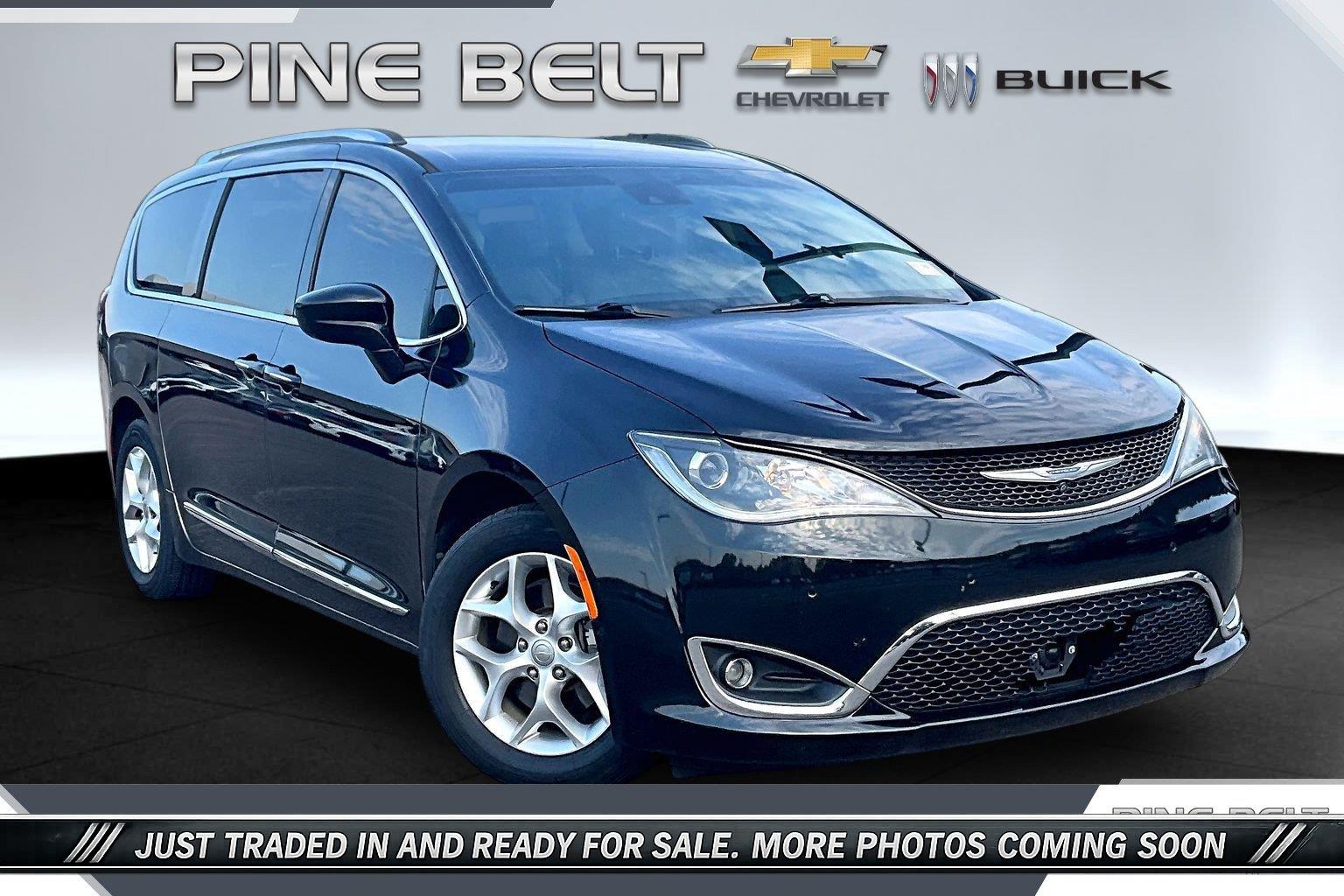  2020 Chrysler Pacifica Touring L Plus FWD   