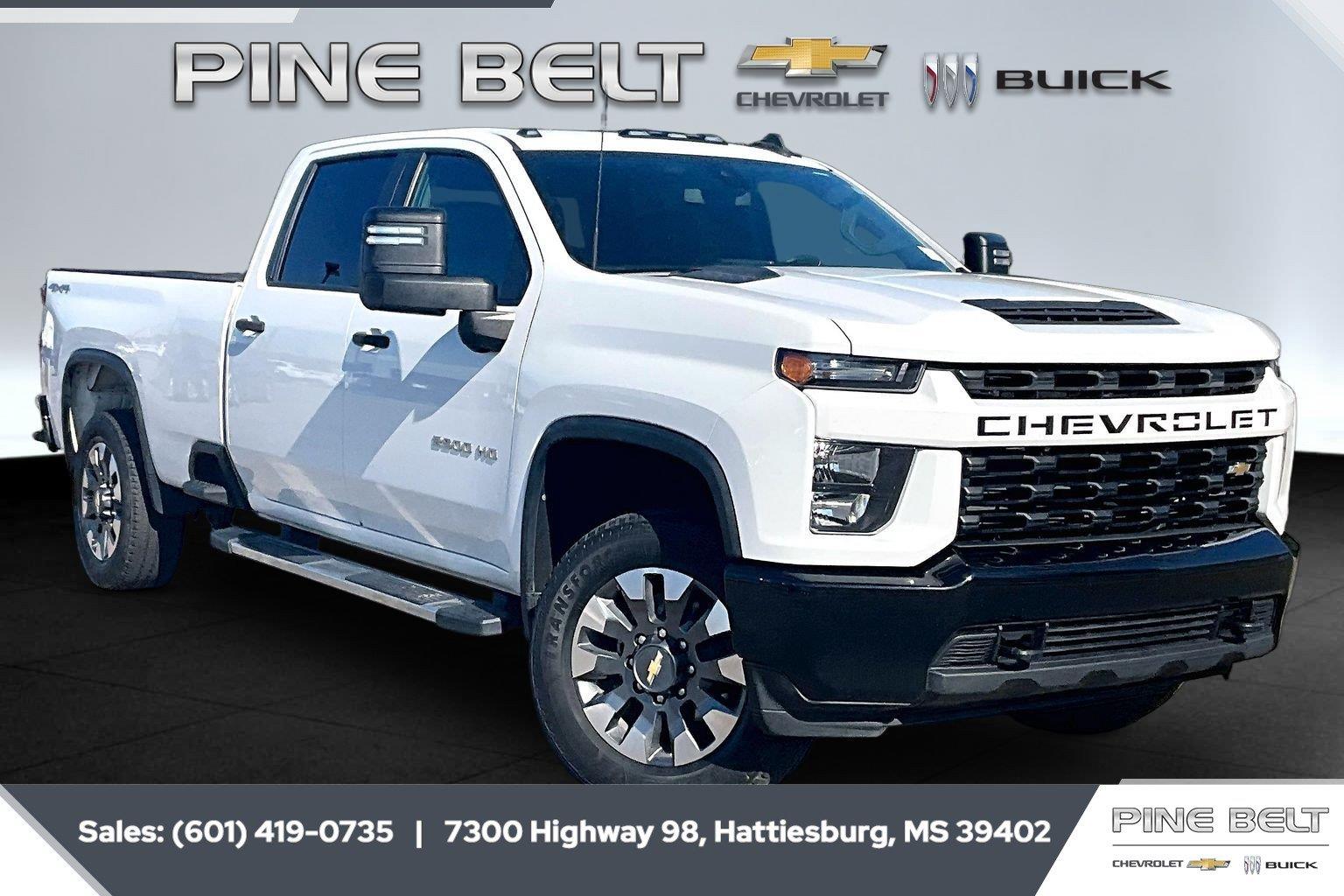 Summit White 2021 Chevrolet Silverado 2500HD Pickup Truck Four-Wheel Drive 6-Speed Automatic