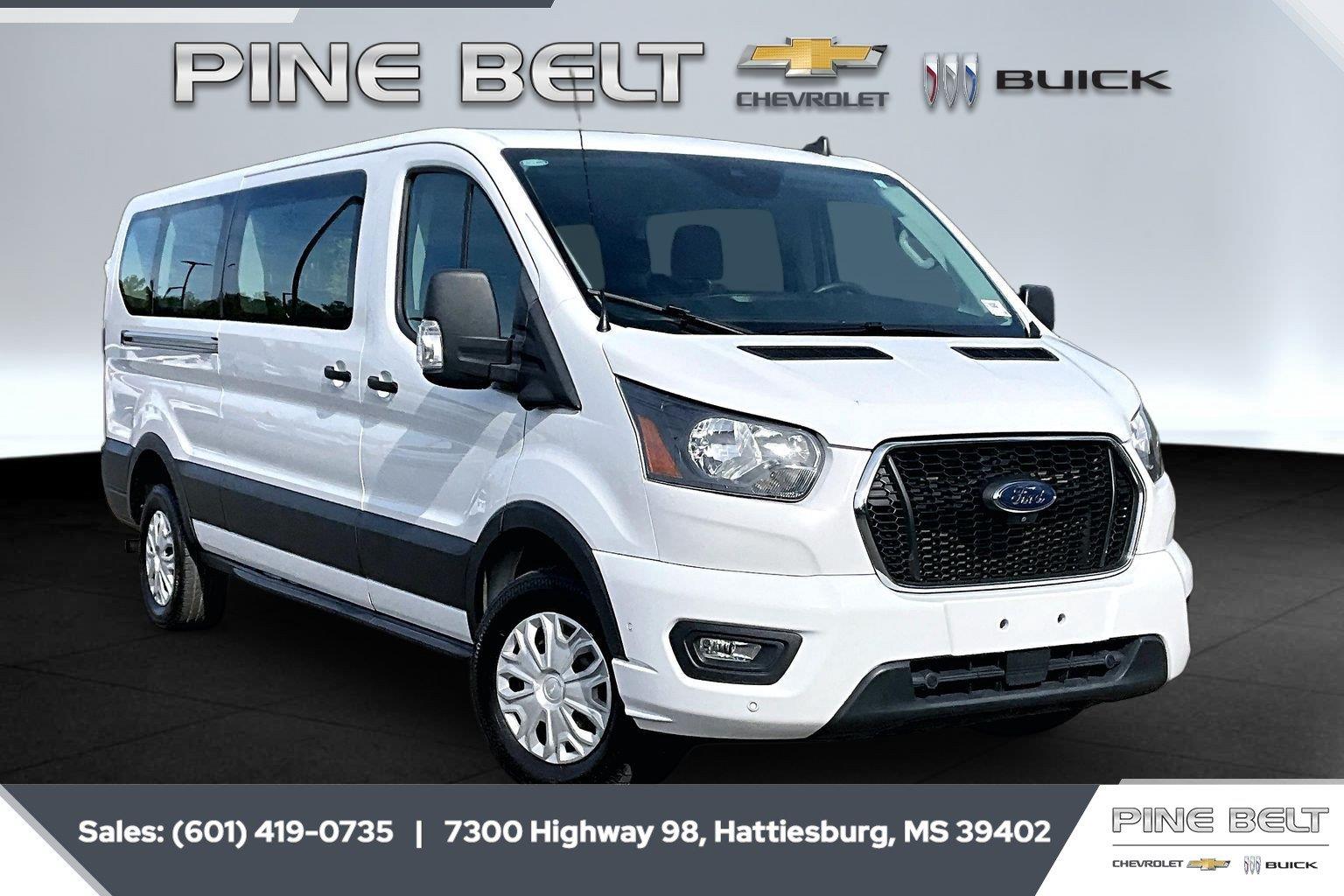 2023 Ford Transit Passenger 350 XLT Low Roof LB RWD