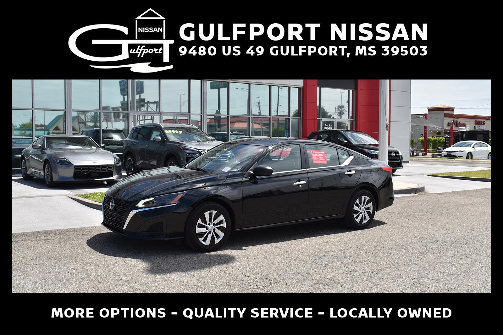Super Black 2025 Nissan Altima 2.5 S FWD Sedan Front-Wheel Drive Continuously Variable Transmission
