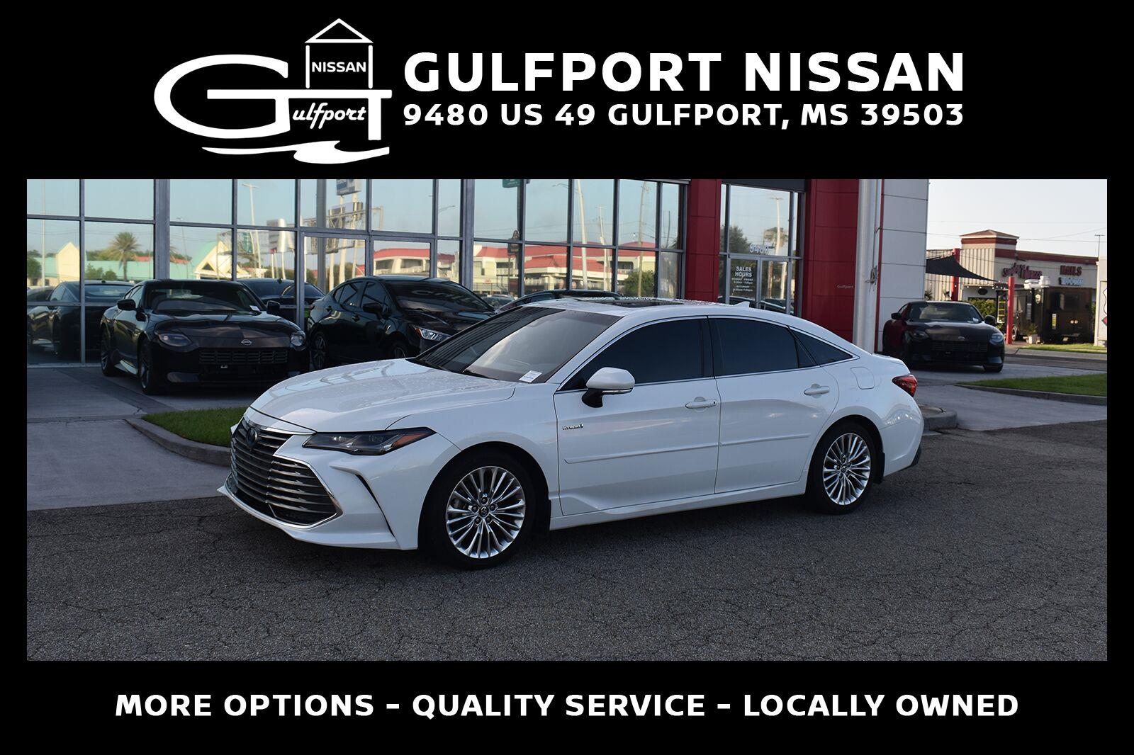 White (Wind Chill Pearl) 2020 Toyota Avalon Hybrid Sedan Front-Wheel Drive Continuously Variable Transmission