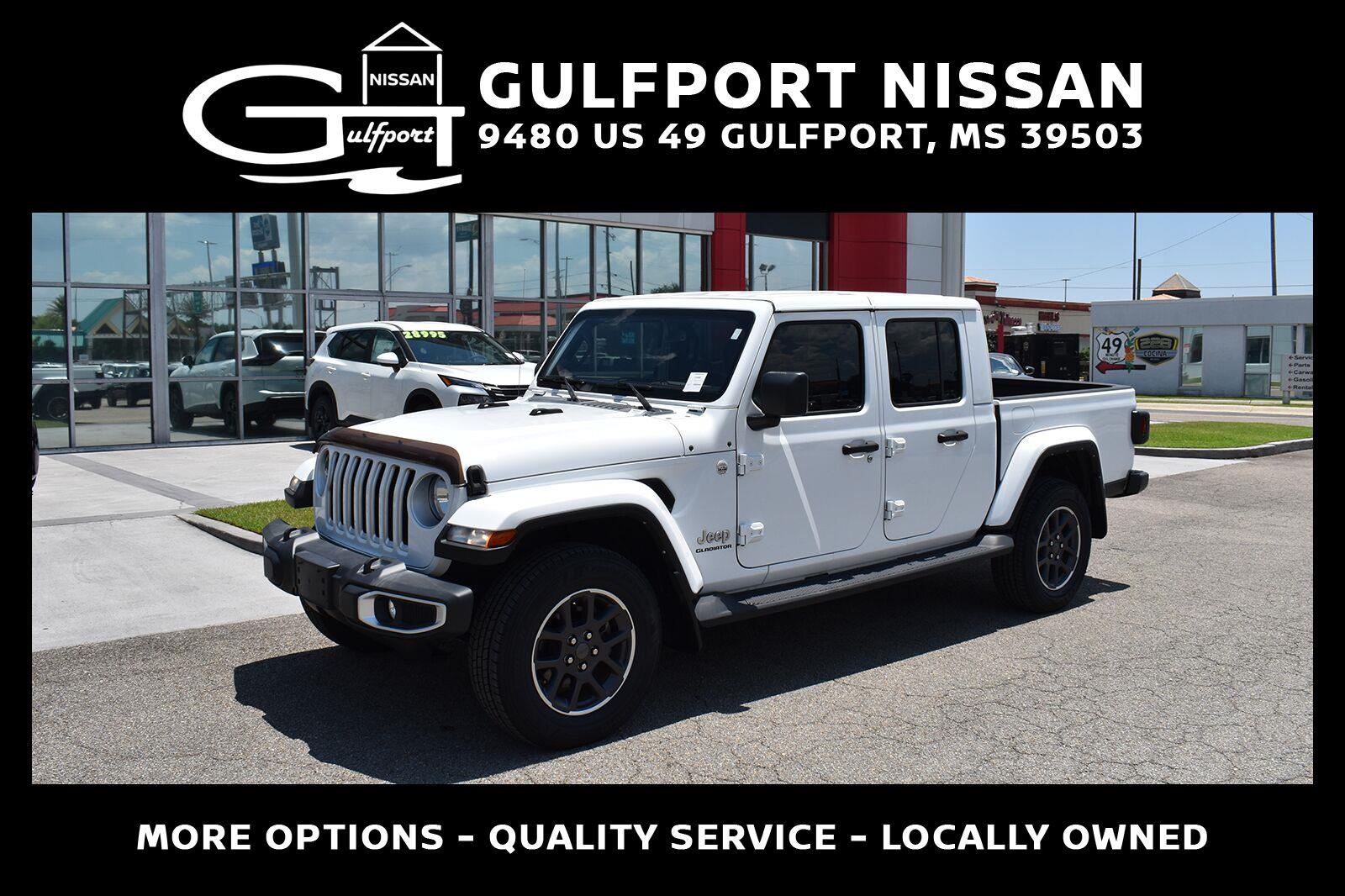 Bright White Clearcoat 2022 Jeep Gladiator Pickup Truck Four-Wheel Drive 8-Speed Automatic