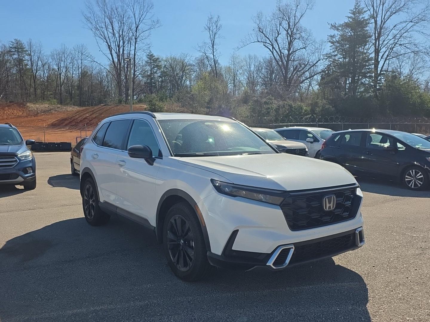 View vehicle photo 5