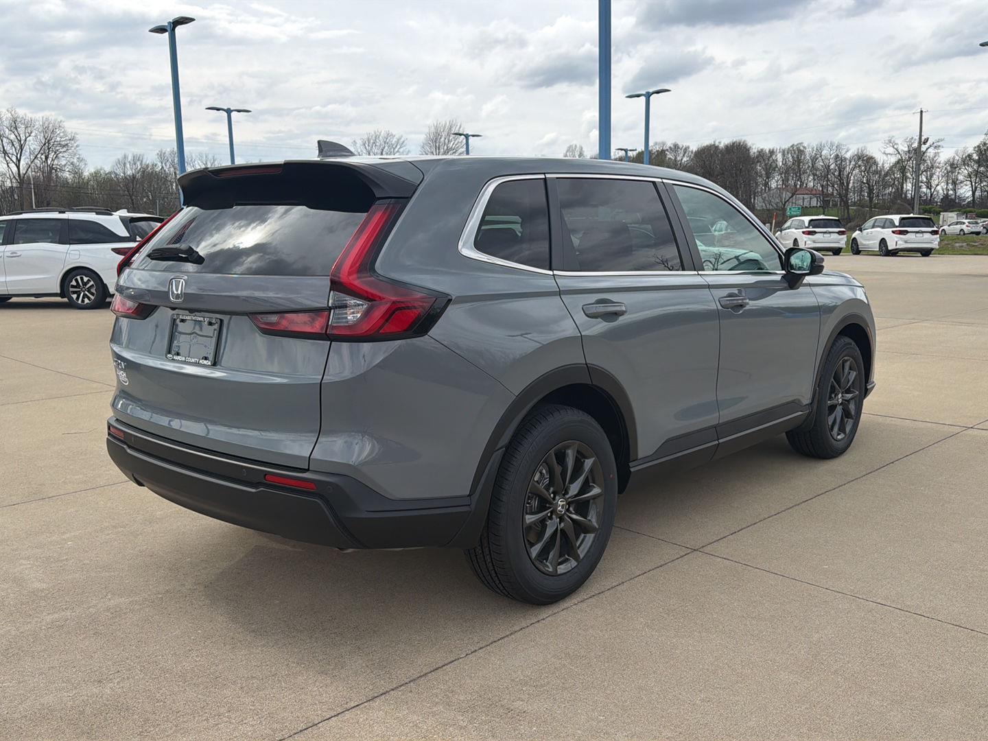 View vehicle photo 5