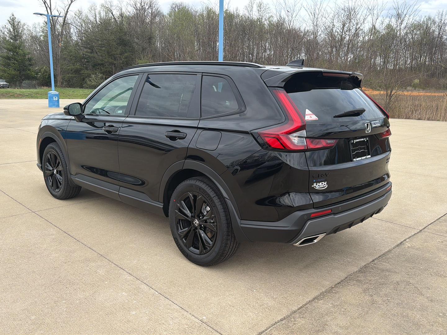 View vehicle photo 3