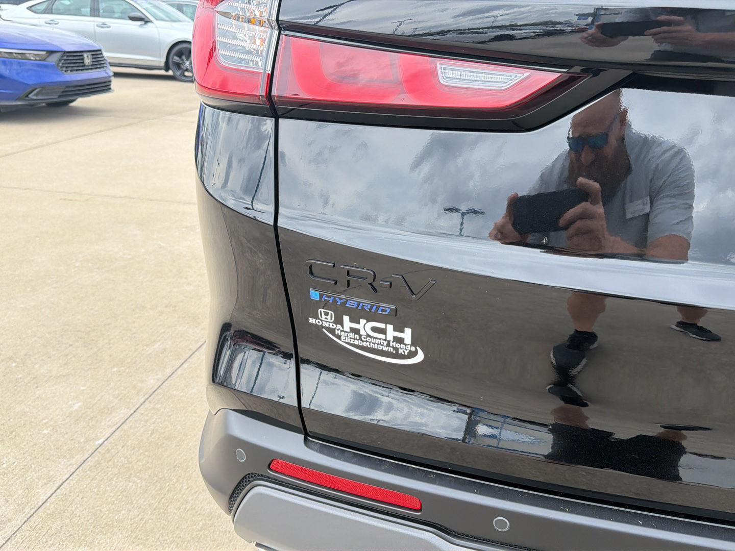 View vehicle photo 5