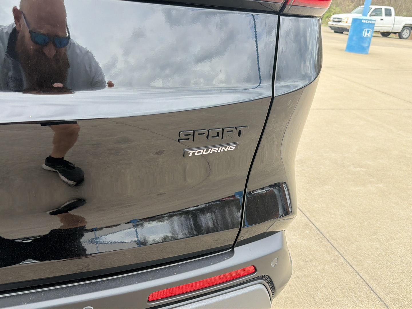 View vehicle photo 6