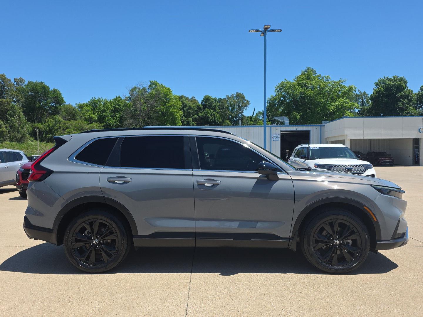 View vehicle photo 6