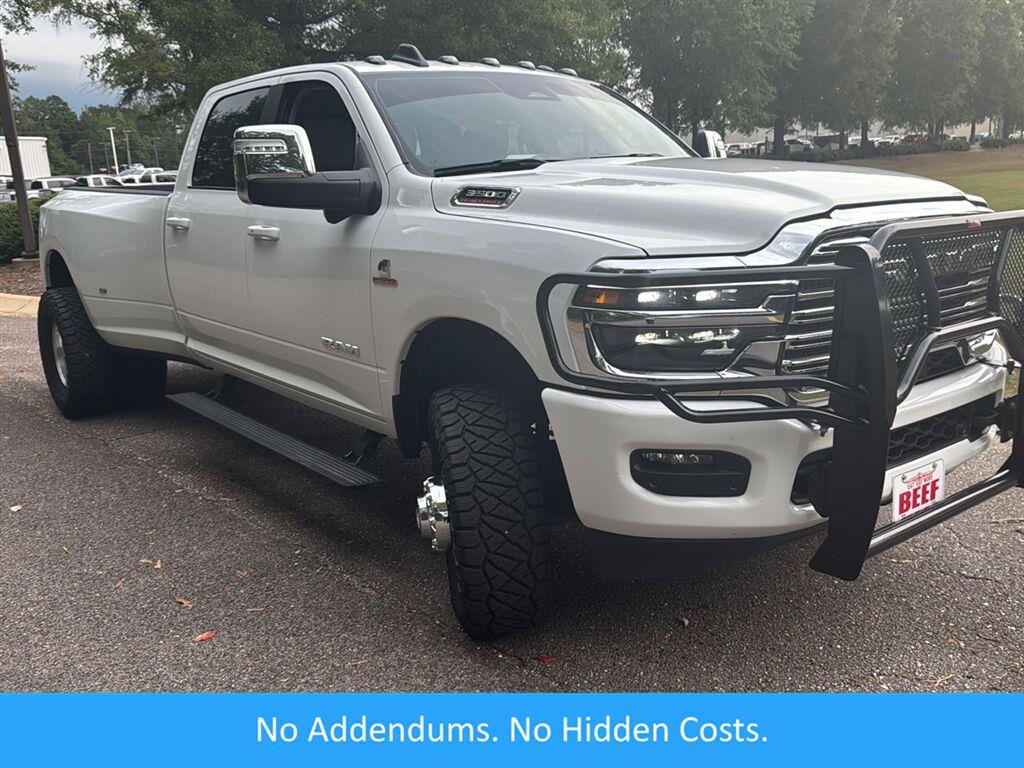 Bright White Clearcoat 2025 RAM 3500 Pickup Truck Four-Wheel Drive 8-Speed Automatic