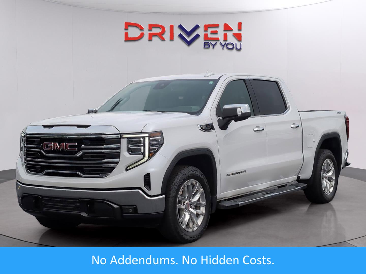 White Frost Tricoat 2022 GMC Sierra 1500 SLT Crew Cab 4WD Pickup Truck Four-Wheel Drive Automatic