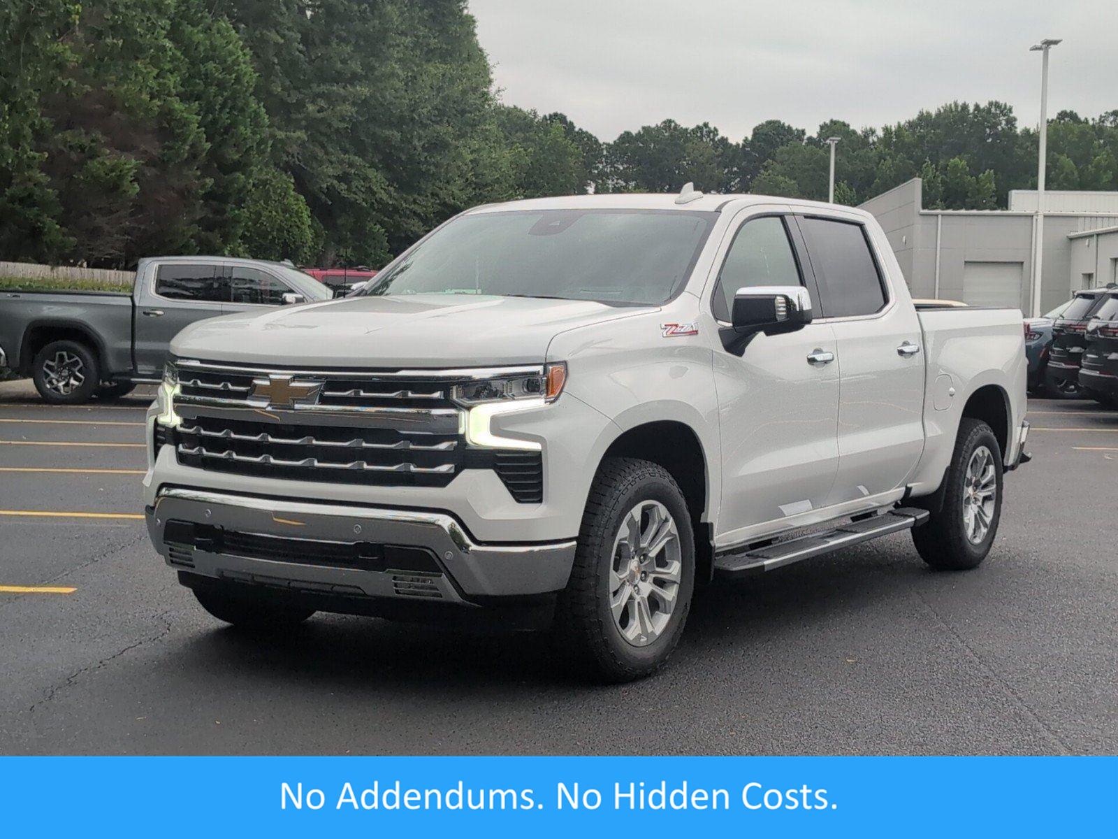 Summit White 2026 Chevrolet Silverado 1500 Pickup Truck Four-Wheel Drive Automatic