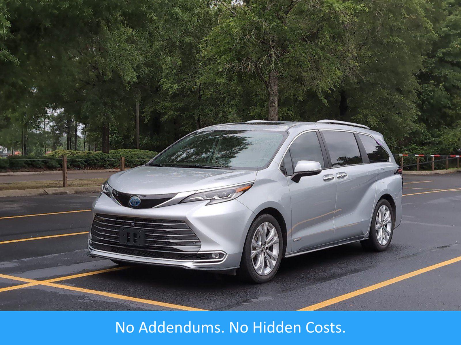 Celestial Silver Metallic 2021 Toyota Sienna Minivan Front-Wheel Drive Continuously Variable Transmission
