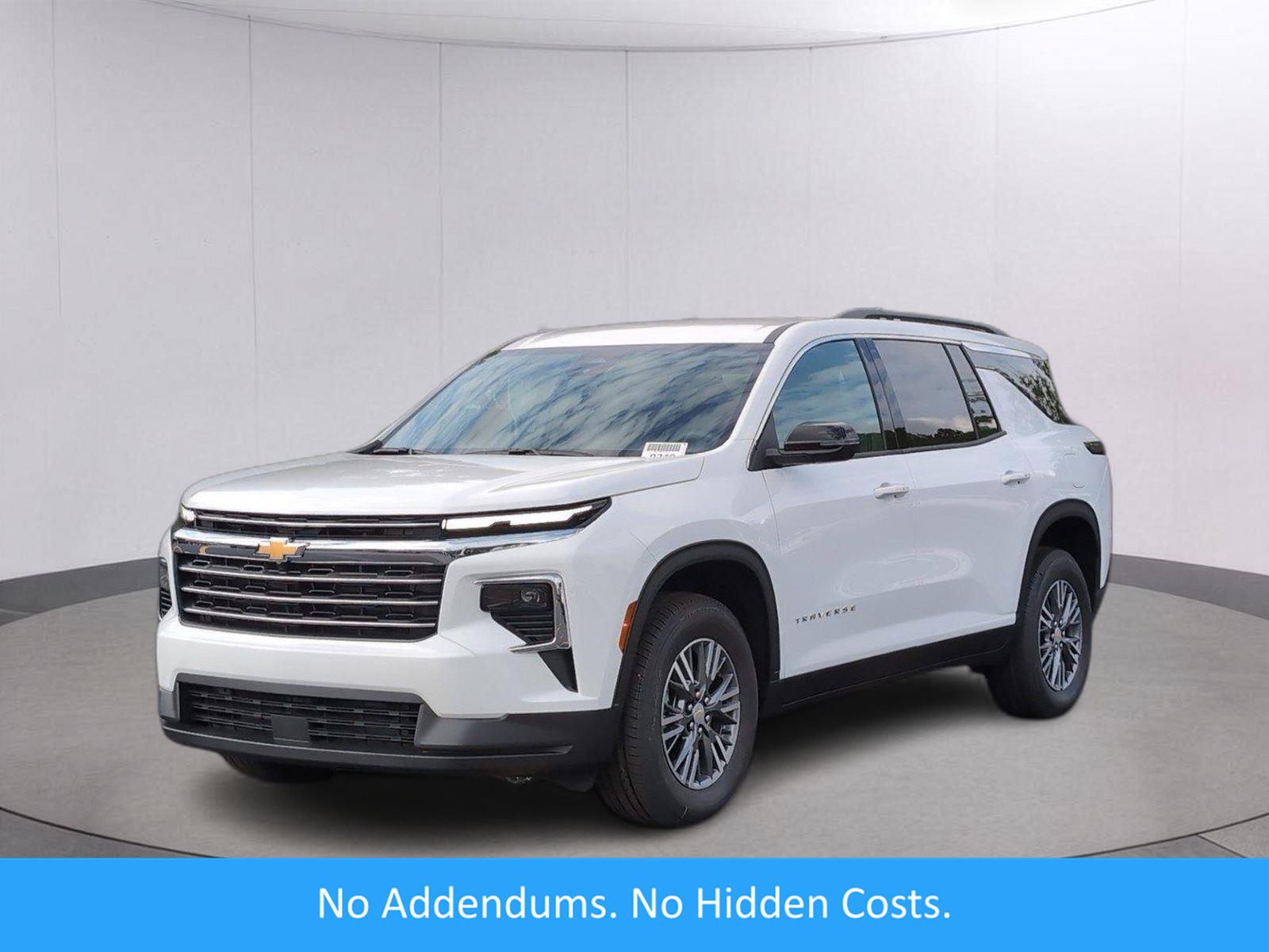 Summit White 2026 Chevrolet Traverse SUV / Crossover Front-Wheel Drive 8-Speed Automatic