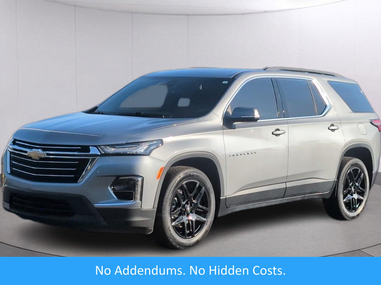  2023 Chevrolet Traverse LT Cloth FWD   