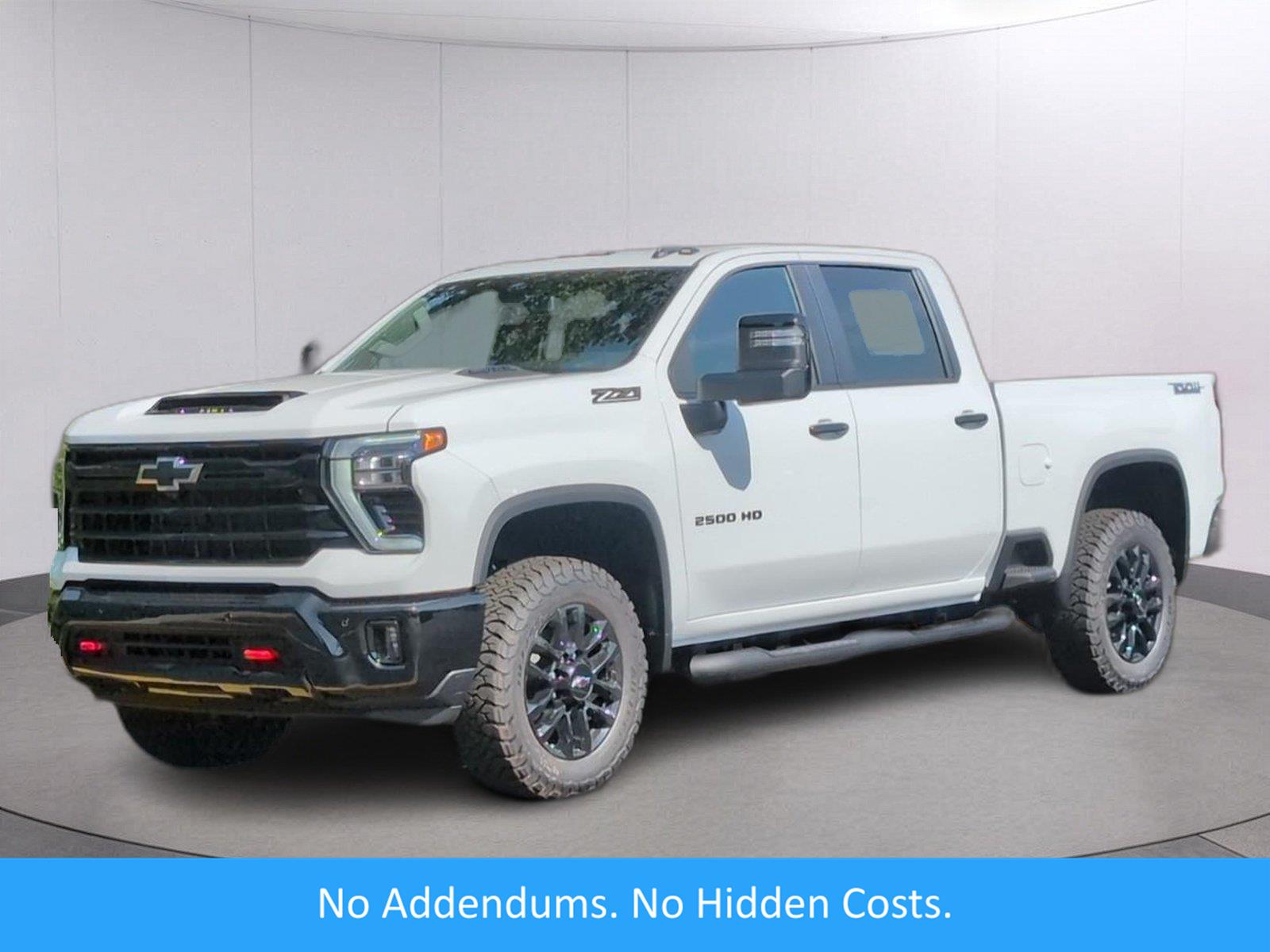 Summit White 2026 Chevrolet Silverado 2500HD Pickup Truck Four-Wheel Drive Automatic