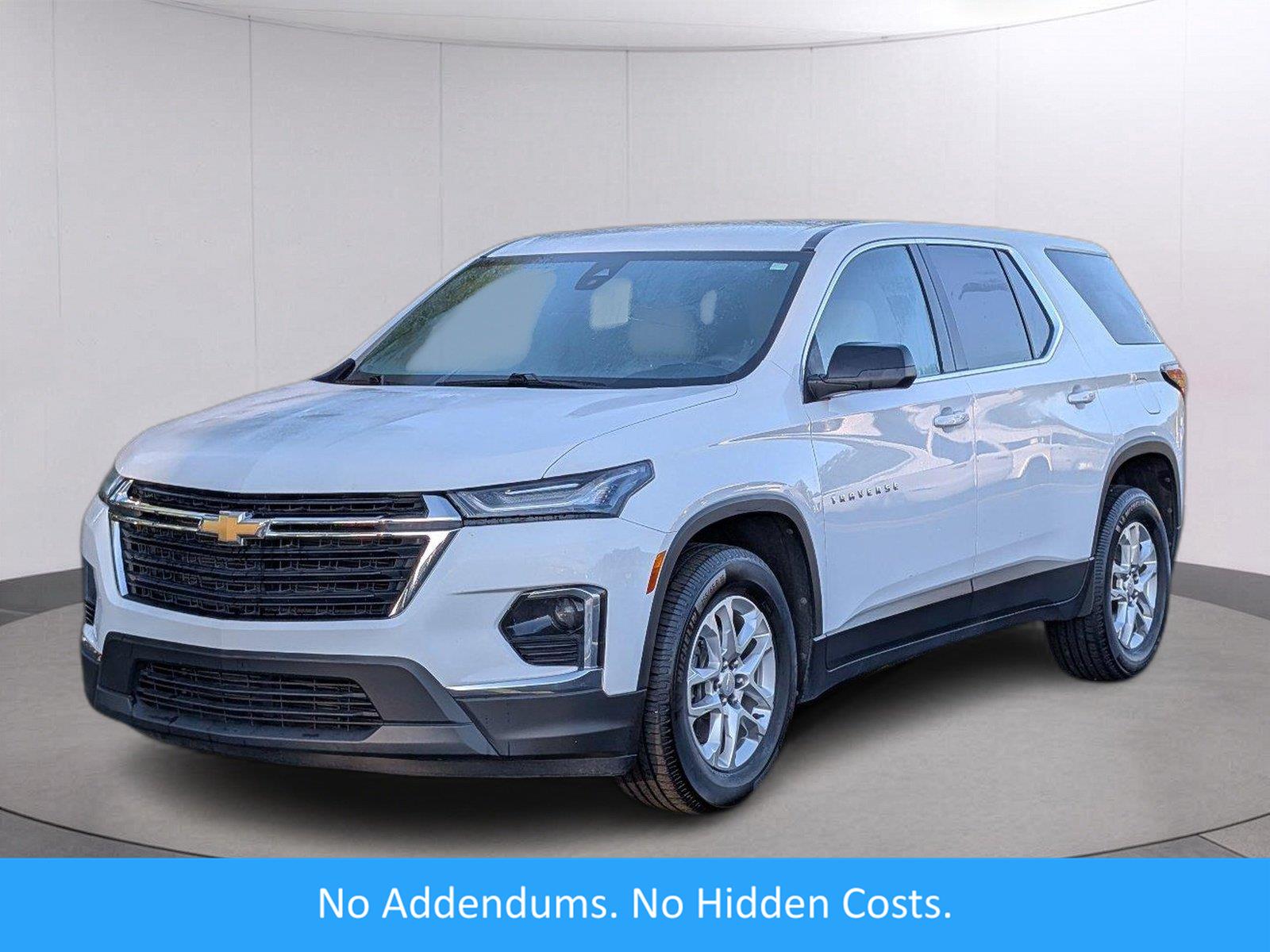 Summit White 2022 Chevrolet Traverse SUV / Crossover Front-Wheel Drive 9-Speed Automatic