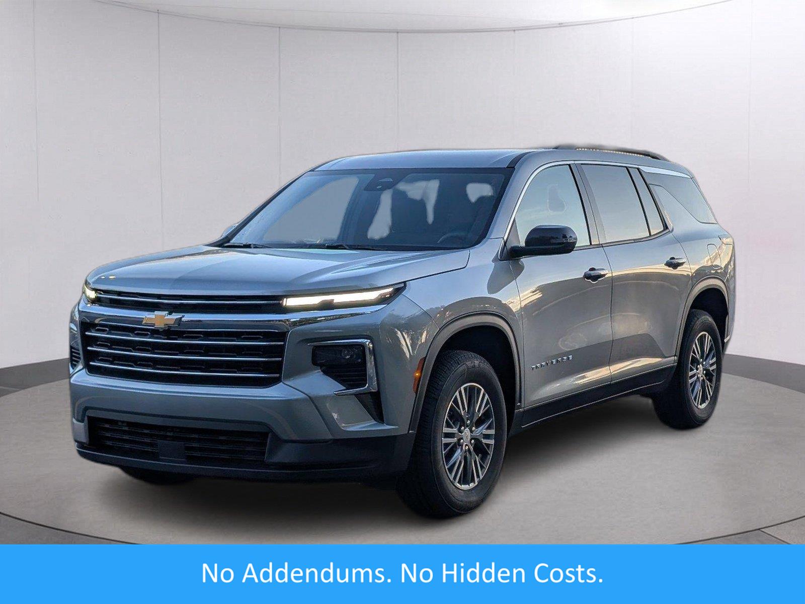 Sterling Gray Metallic 2027 Chevrolet Traverse SUV / Crossover Front-Wheel Drive 8-Speed Automatic