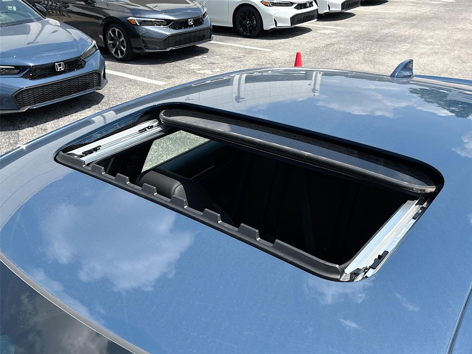2025 Honda Civic Sedan Hybrid Sport