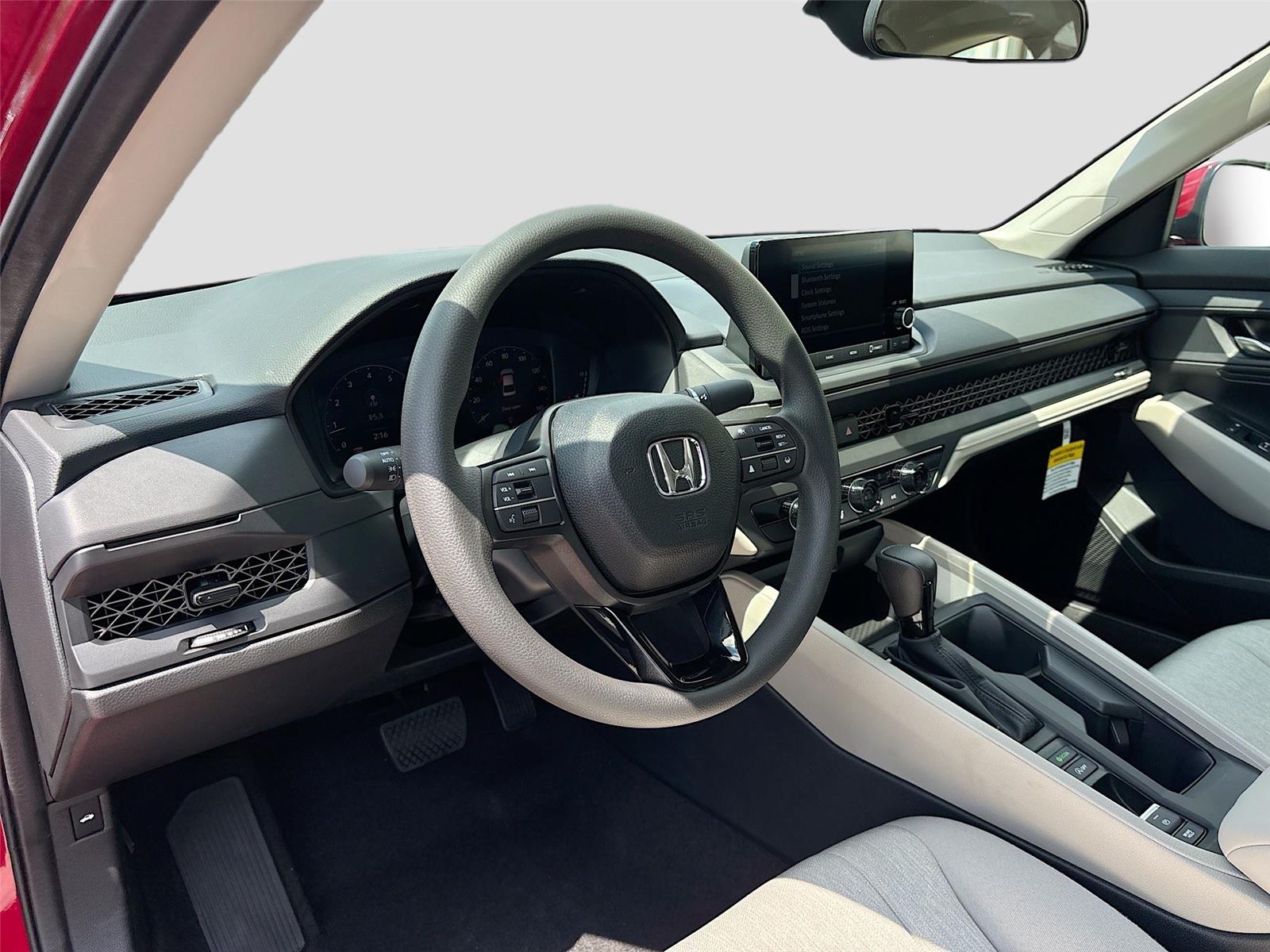 2025 Honda Accord LX photo 5