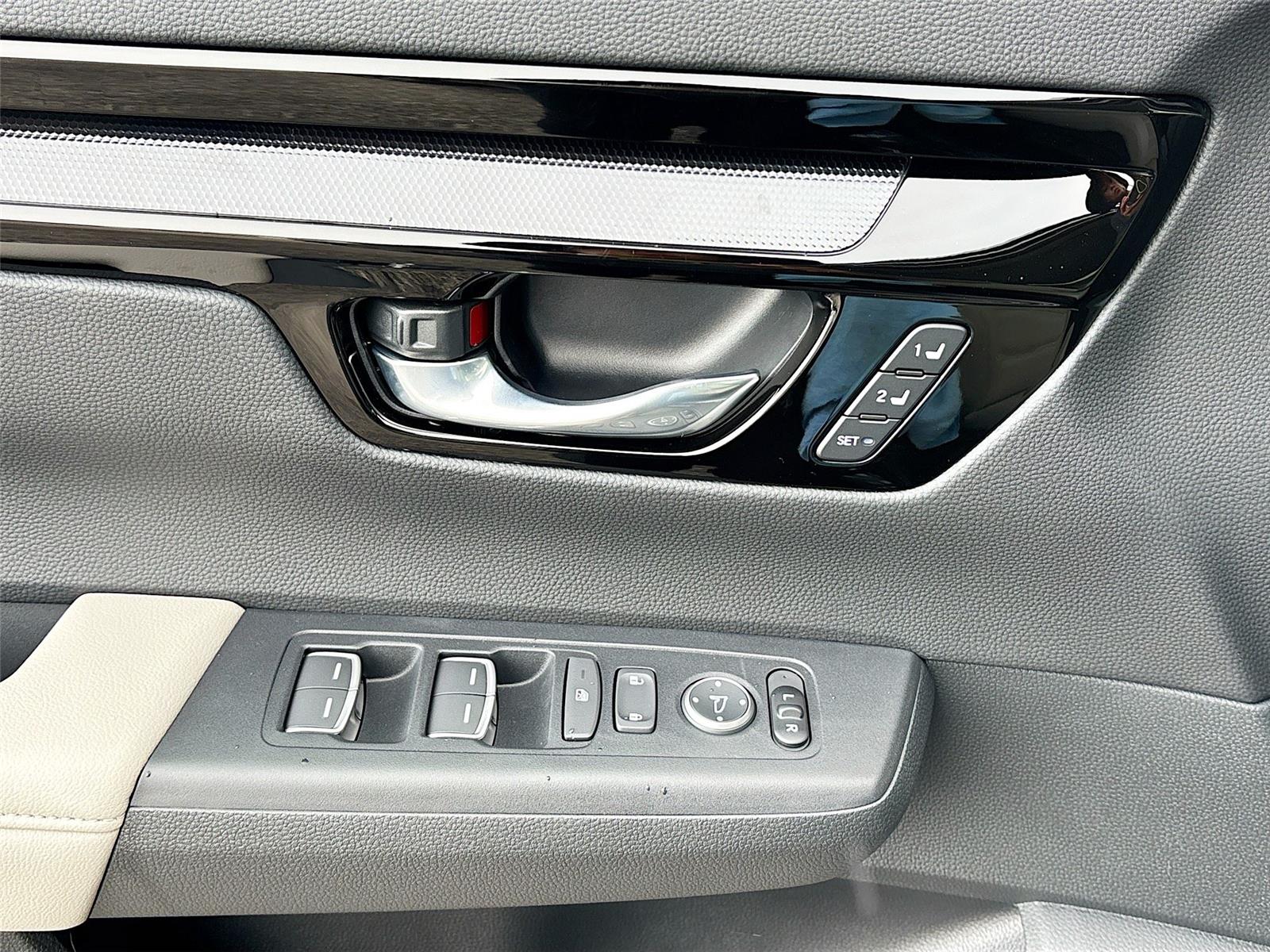 2026 Honda CR-V EX-L photo 14