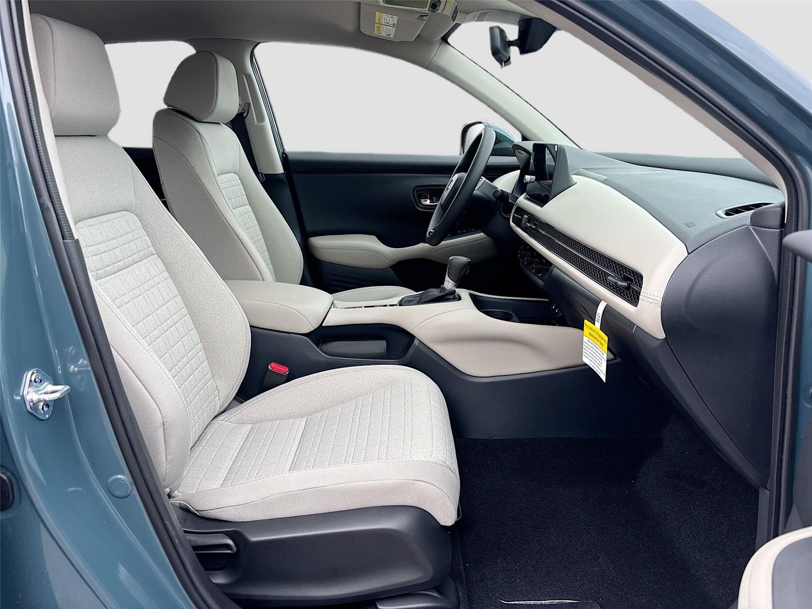 2026 Honda HR-V LX photo 16