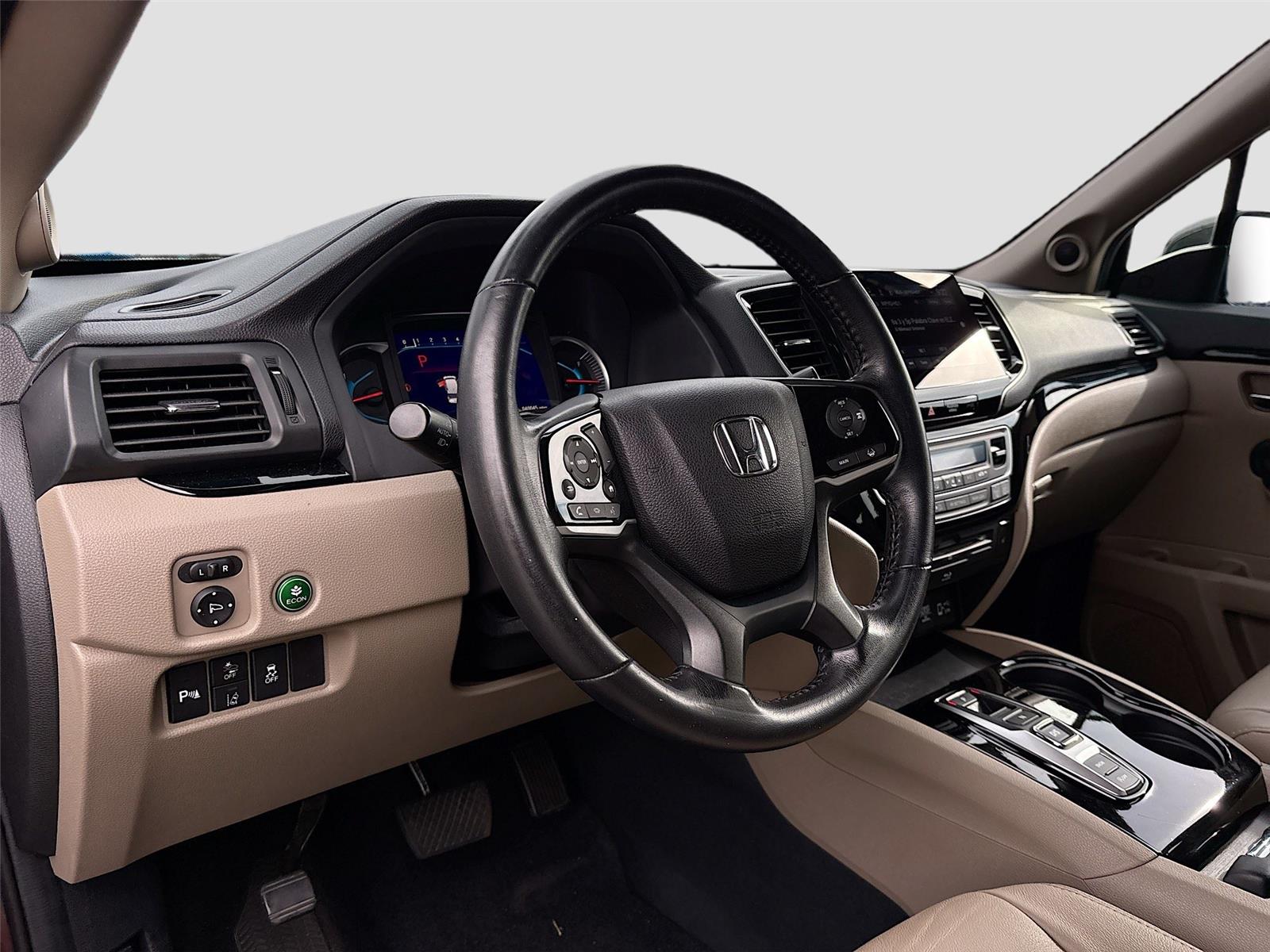 2022 Honda Pilot Touring 8-Passenger