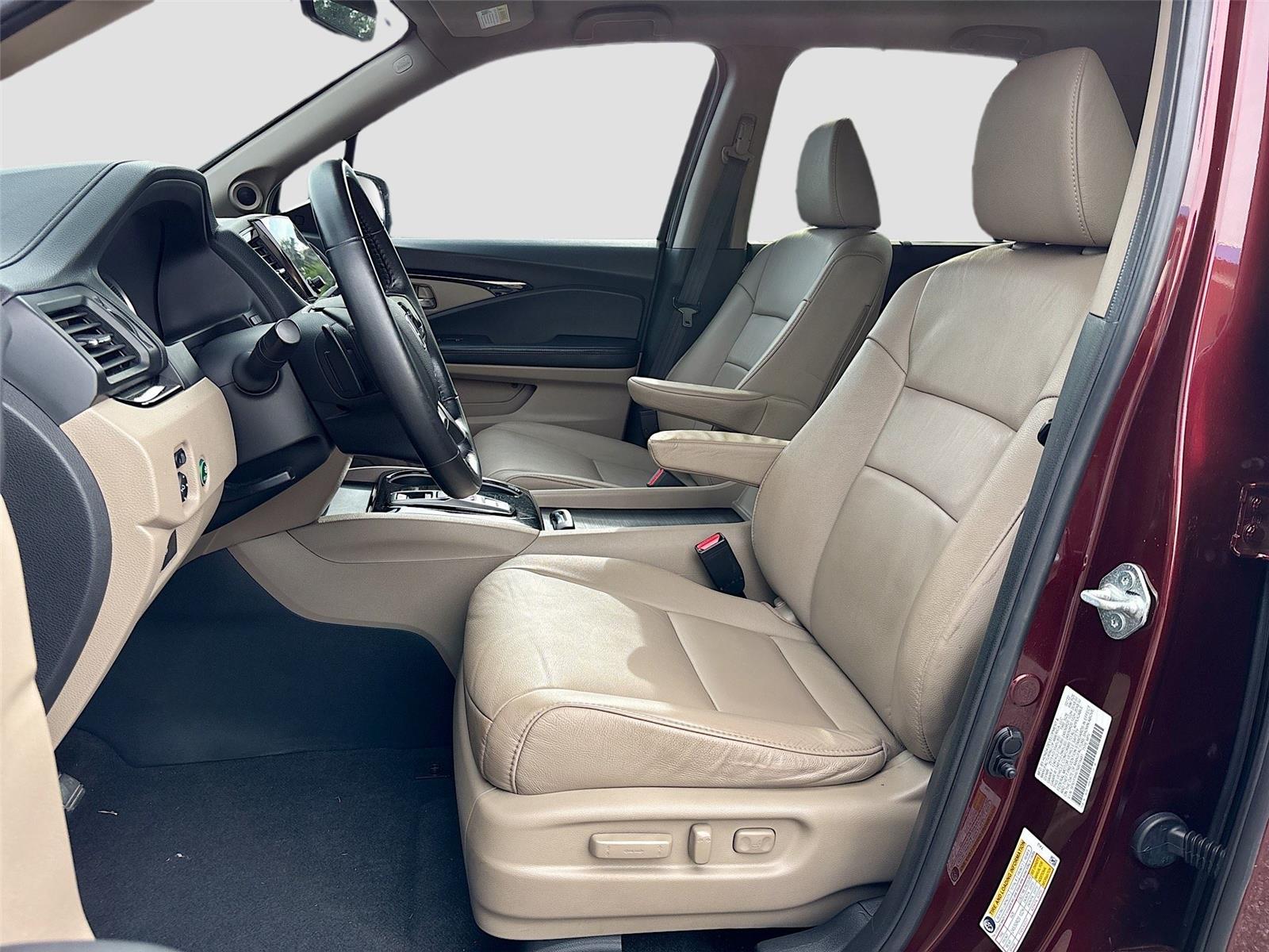 2022 Honda Pilot Touring 8-Passenger