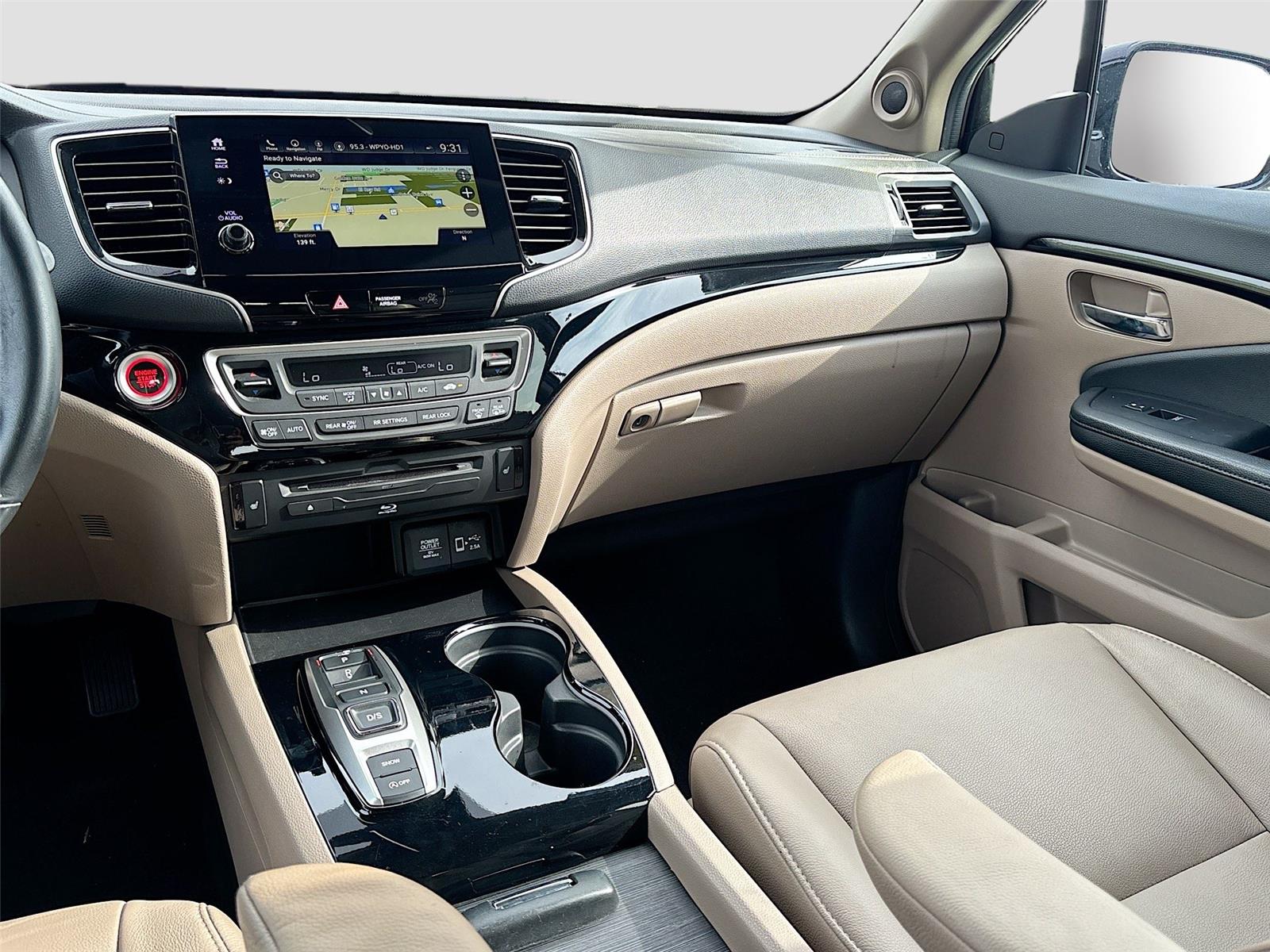 2022 Honda Pilot Touring 8-Passenger