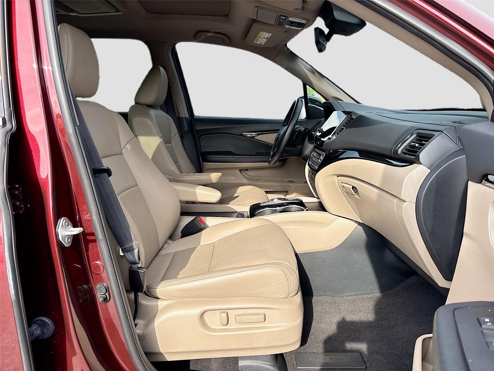 2022 Honda Pilot Touring 8-Passenger
