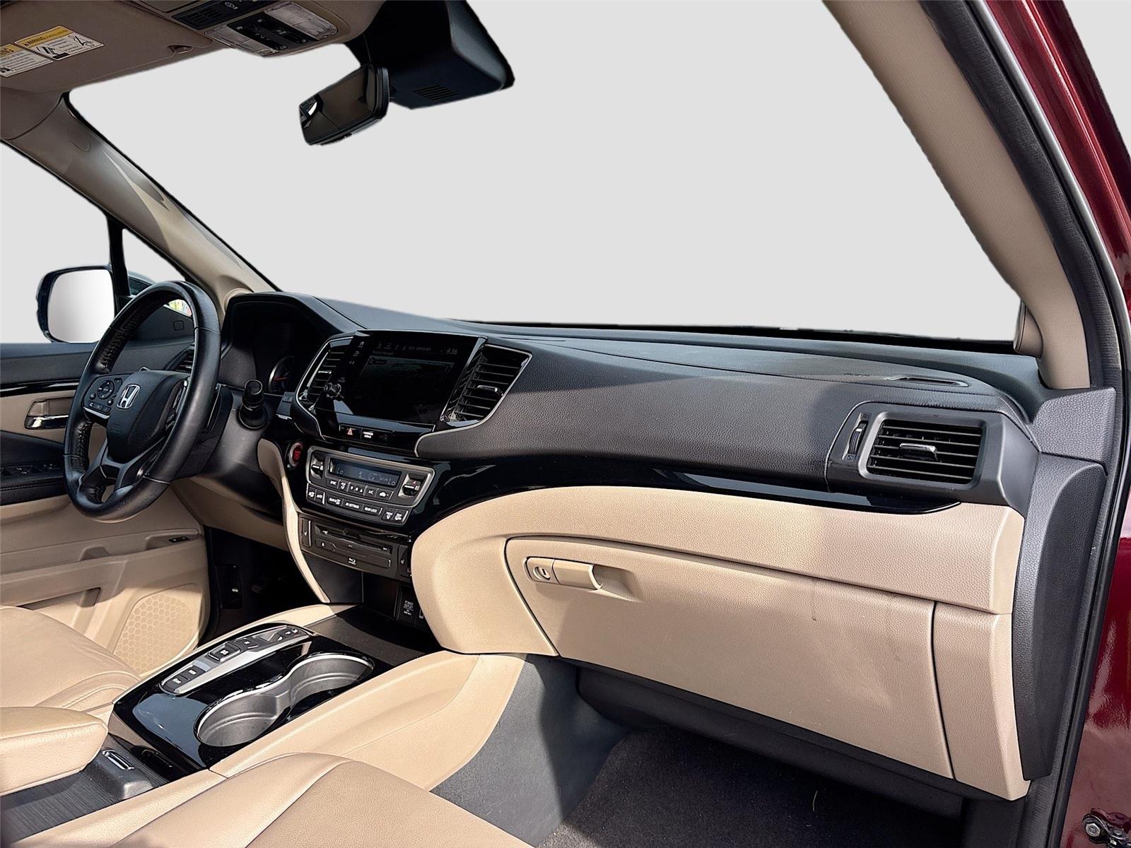 2022 Honda Pilot Touring 8-Passenger