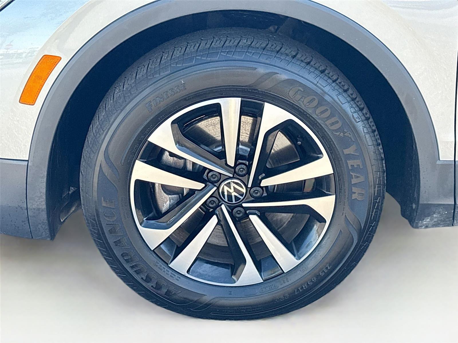 2024 Volkswagen Tiguan S