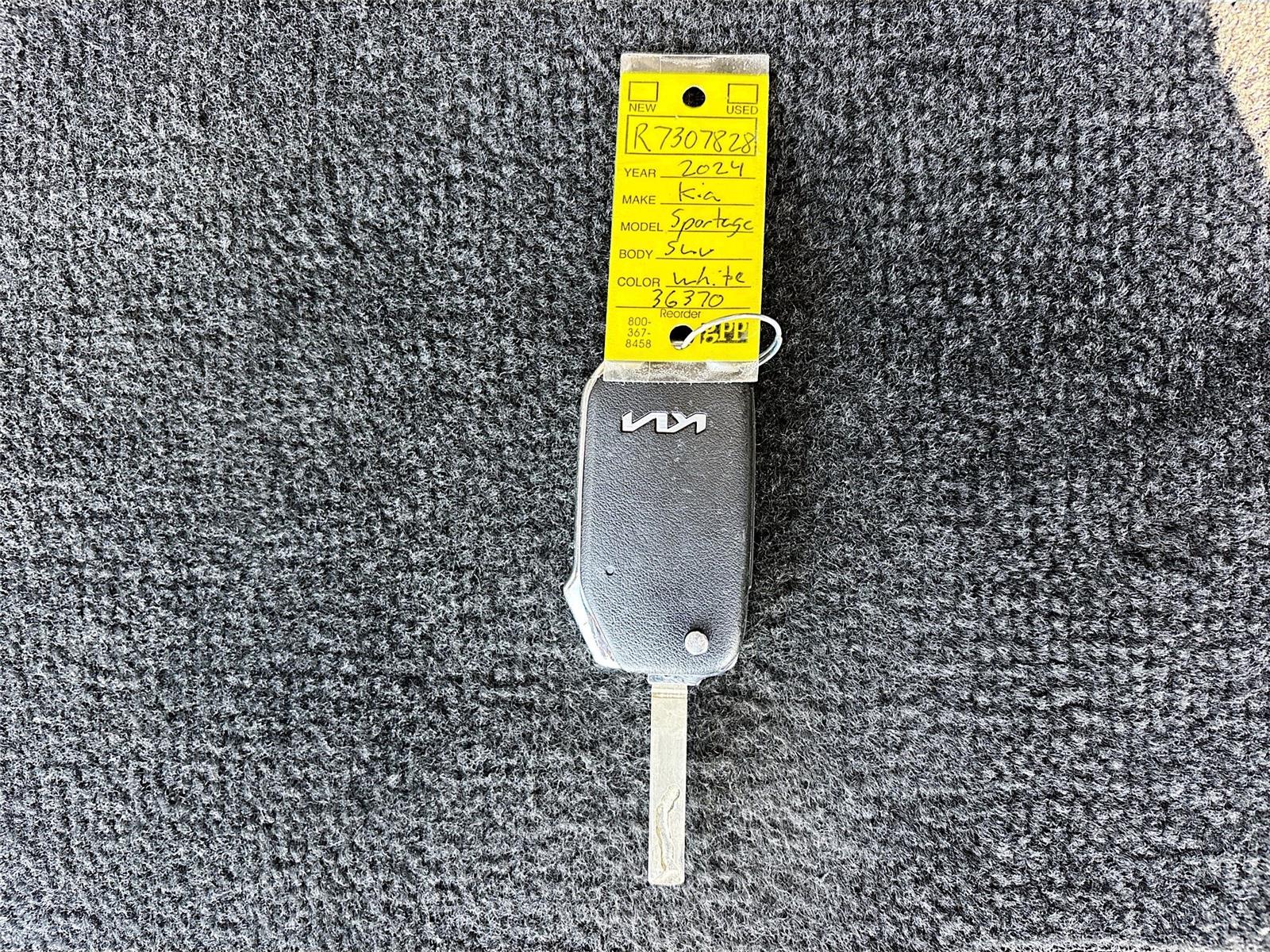 2024 Kia Sportage LX