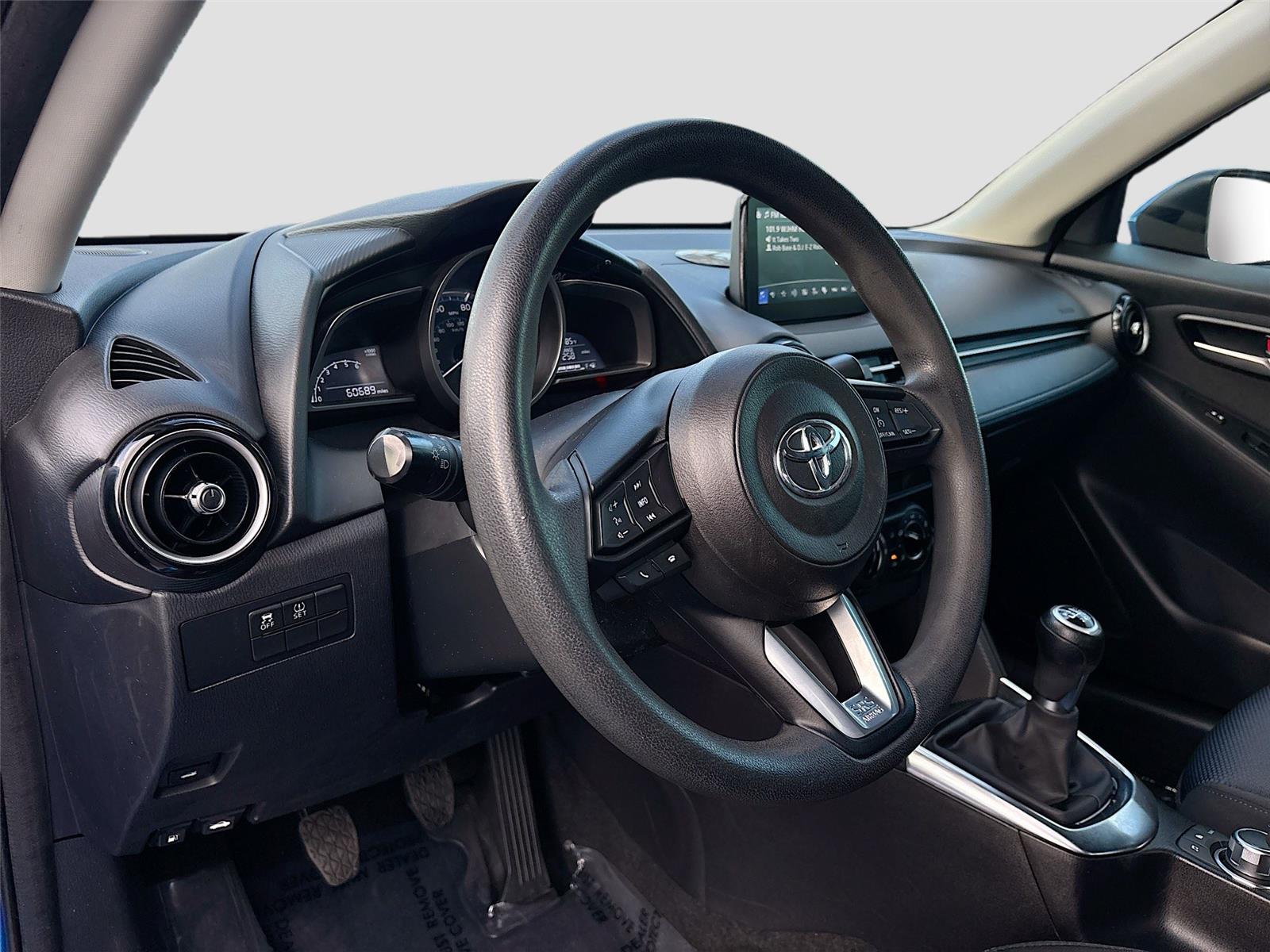 2019 Toyota Yaris Sedan LE