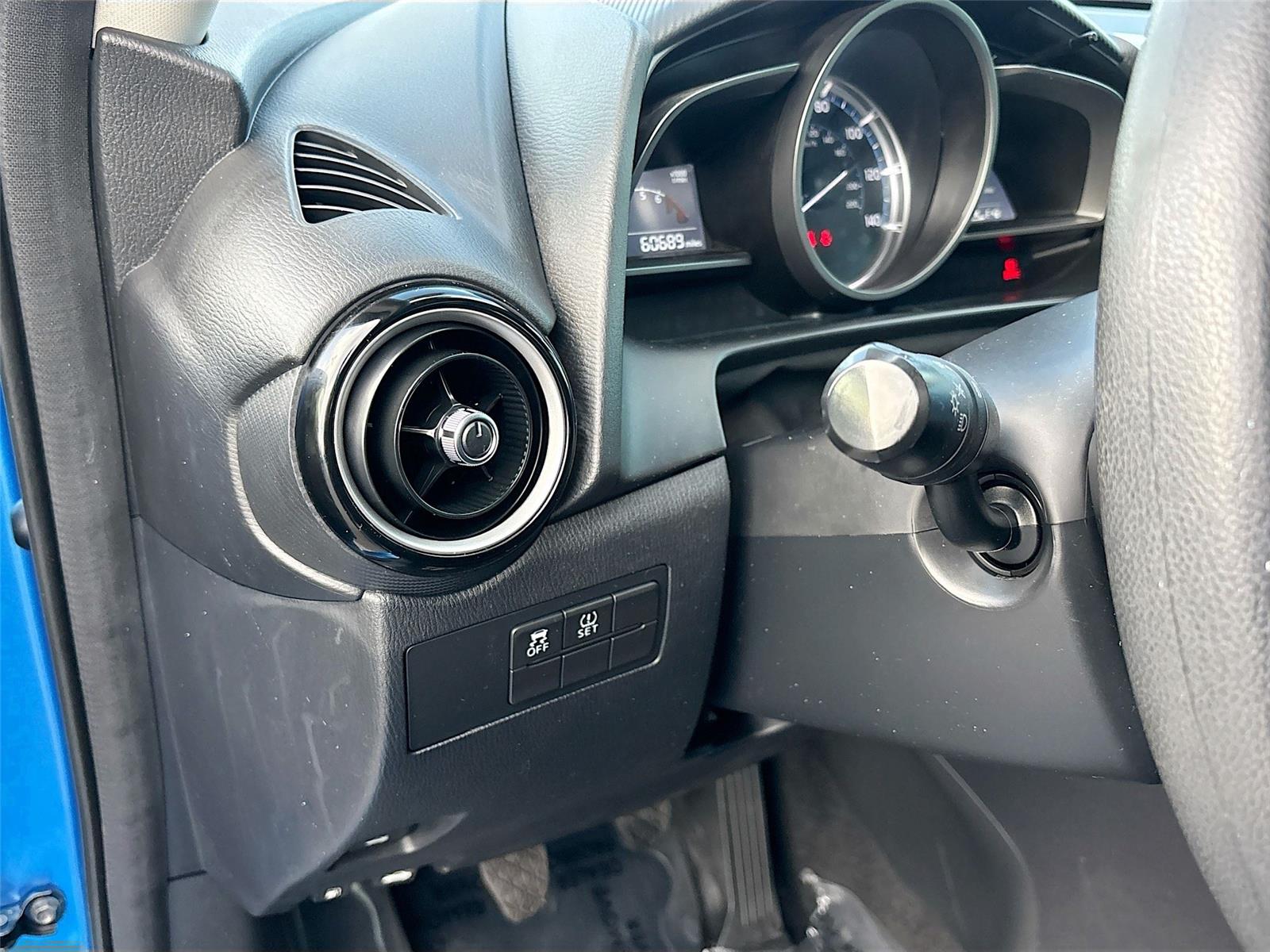 2019 Toyota Yaris Sedan LE