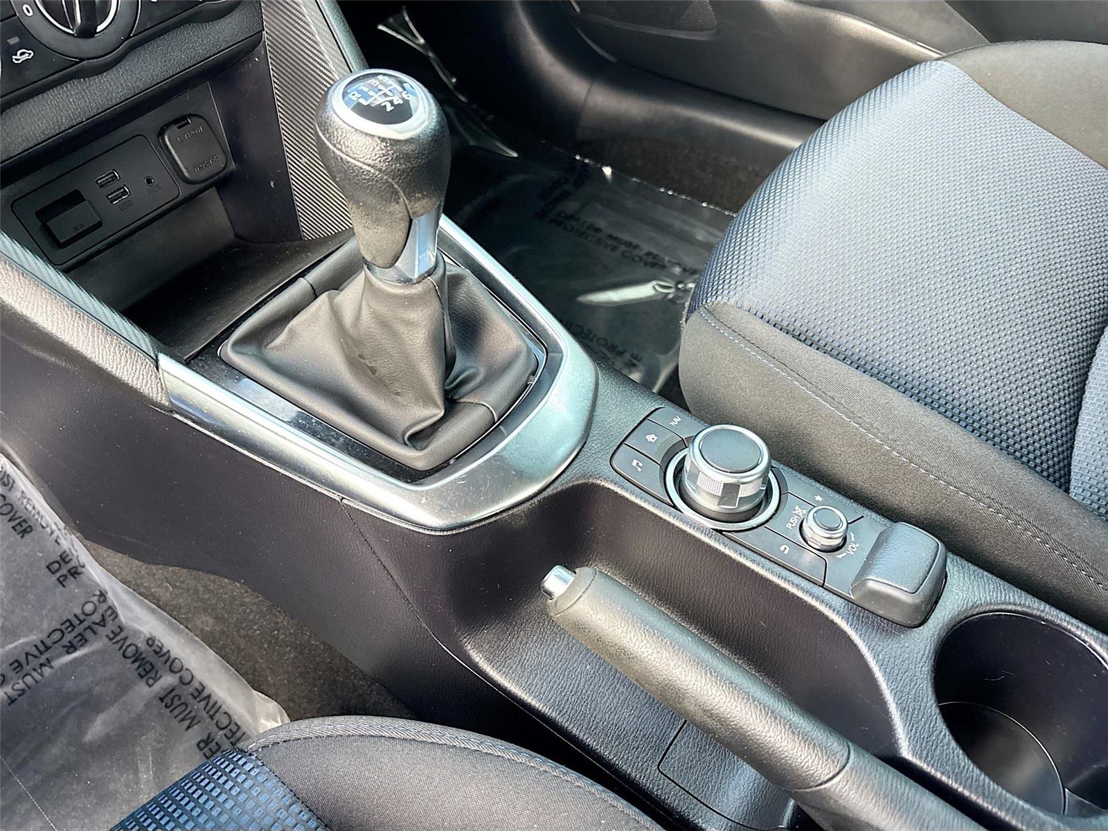 2019 Toyota Yaris Sedan LE