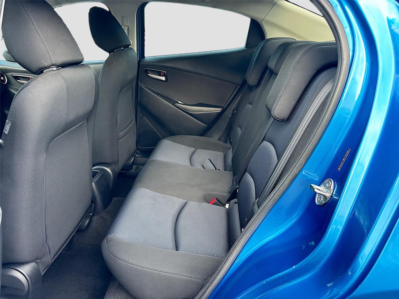 2019 Toyota Yaris Sedan LE