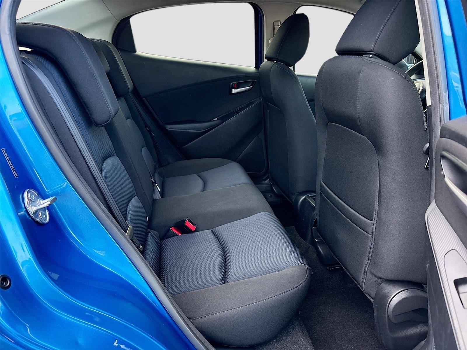 2019 Toyota Yaris Sedan LE