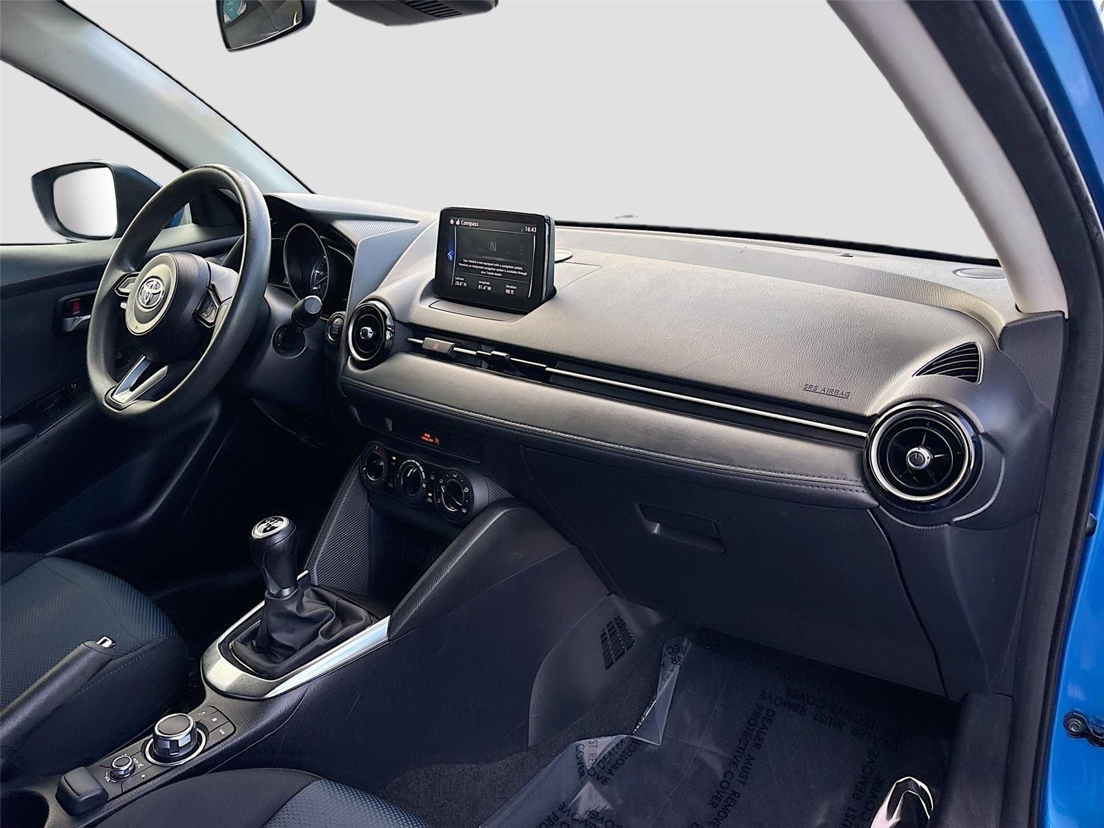 2019 Toyota Yaris Sedan LE