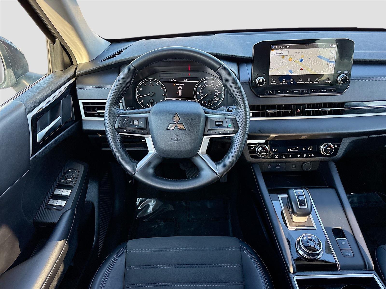 2024 Mitsubishi Outlander SE