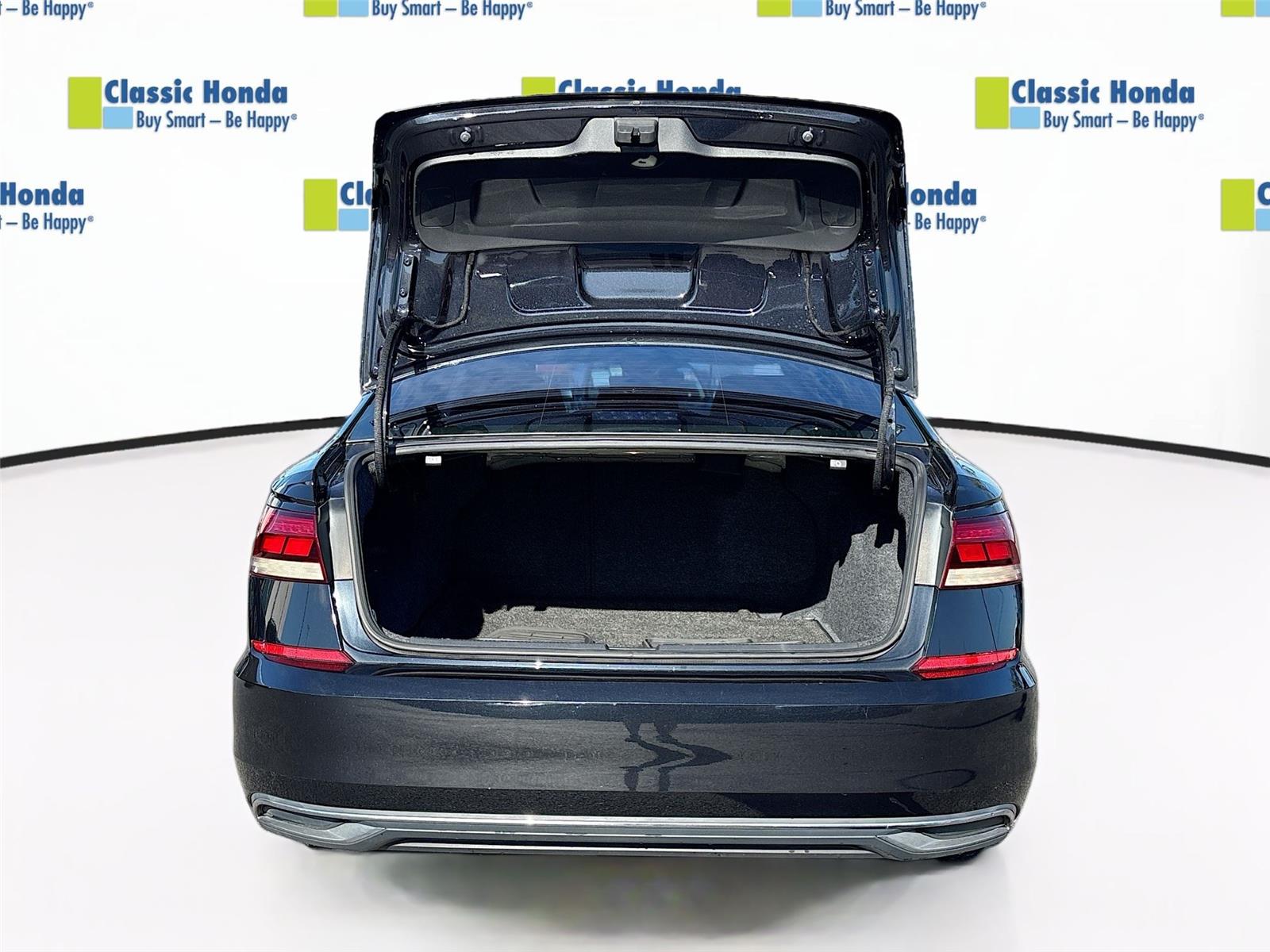 2020 Volkswagen Passat 2.0T SE