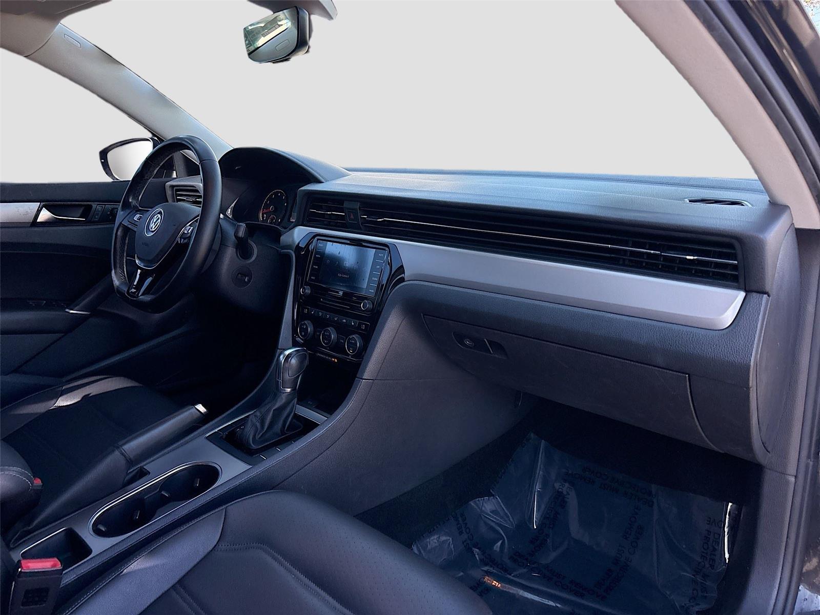 2020 Volkswagen Passat 2.0T SE