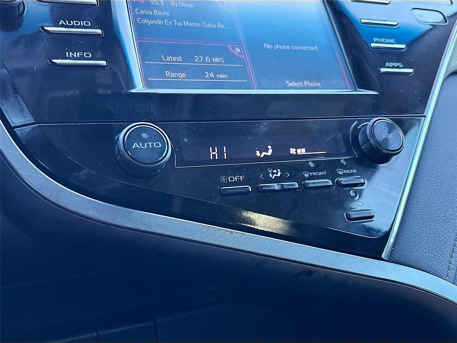 2018 Toyota Camry SE